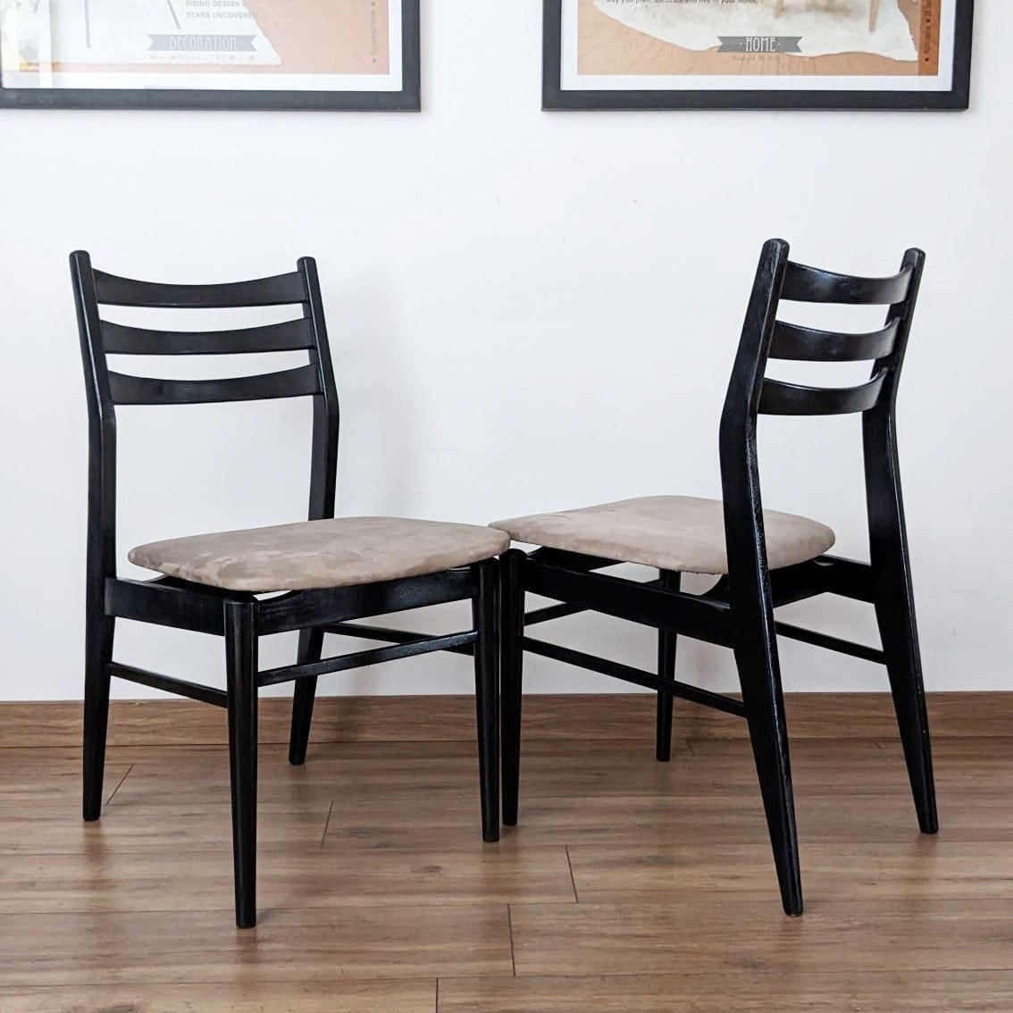 Lot de 4 chaises des années 60