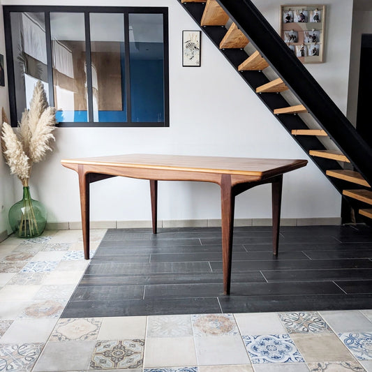 Table de salle à manger scandinave