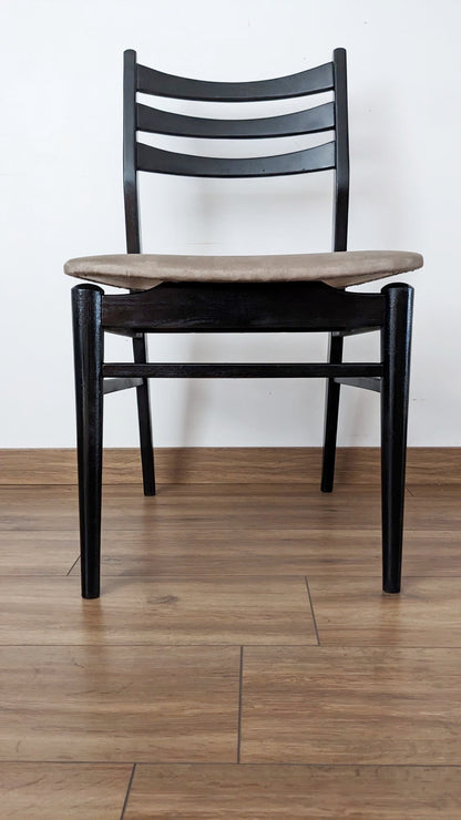 Lot de 4 chaises des années 60