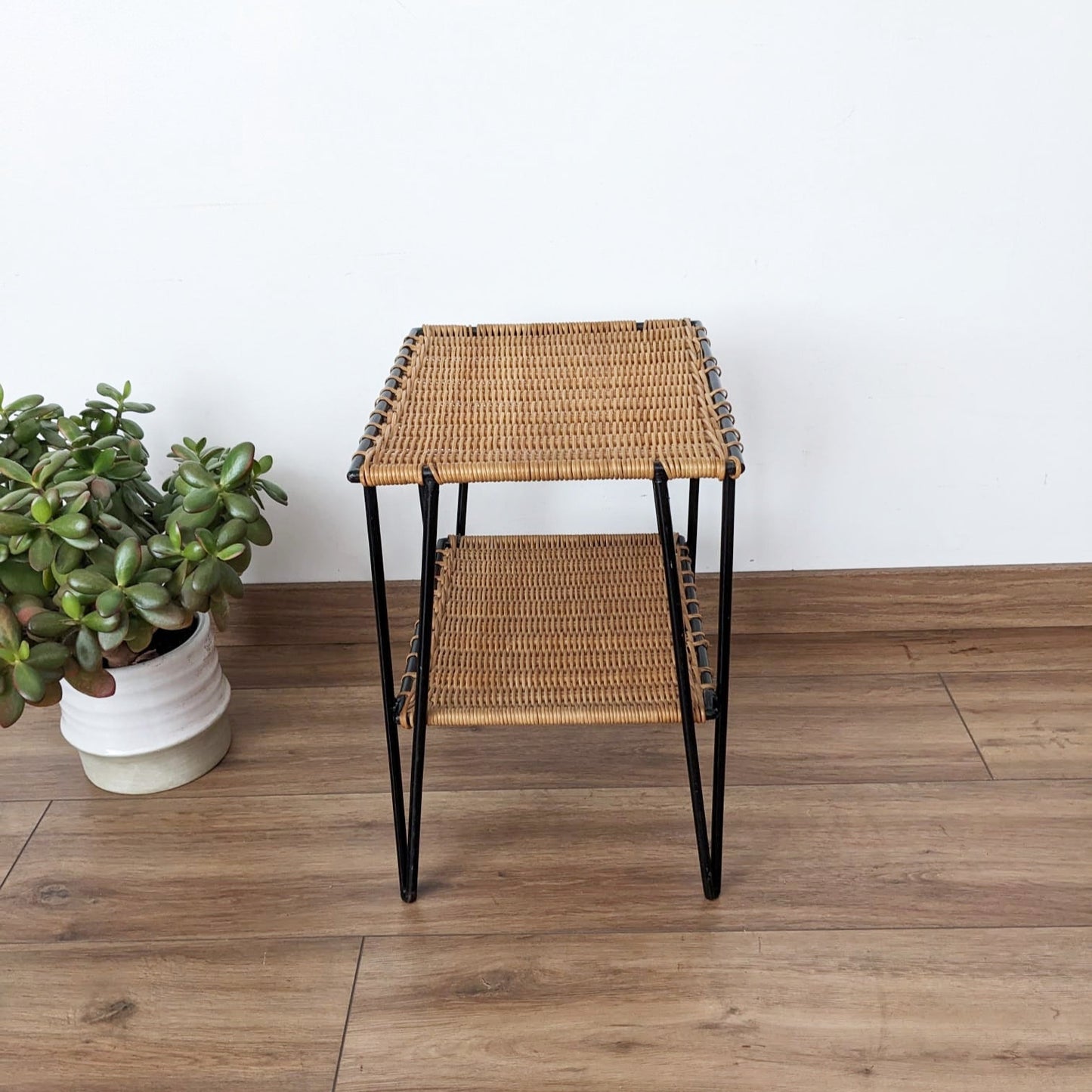Table d'appoint vintage en rotin