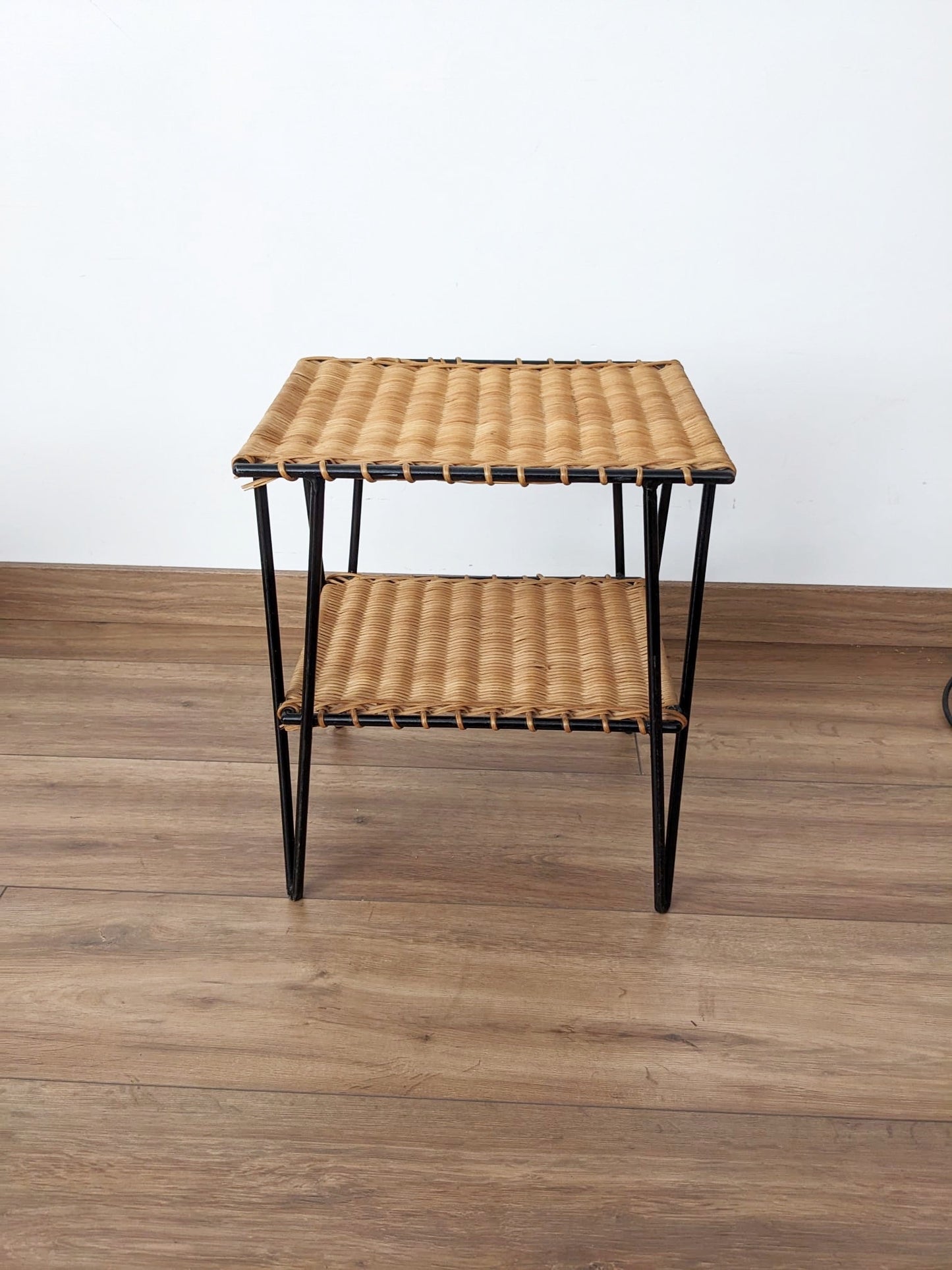 Table d'appoint vintage en rotin