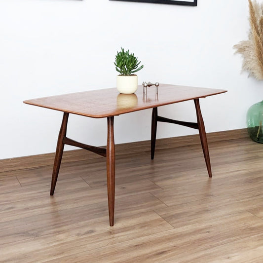 Table basse design scandinave