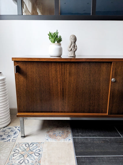 Enfilade Airborne midcentury