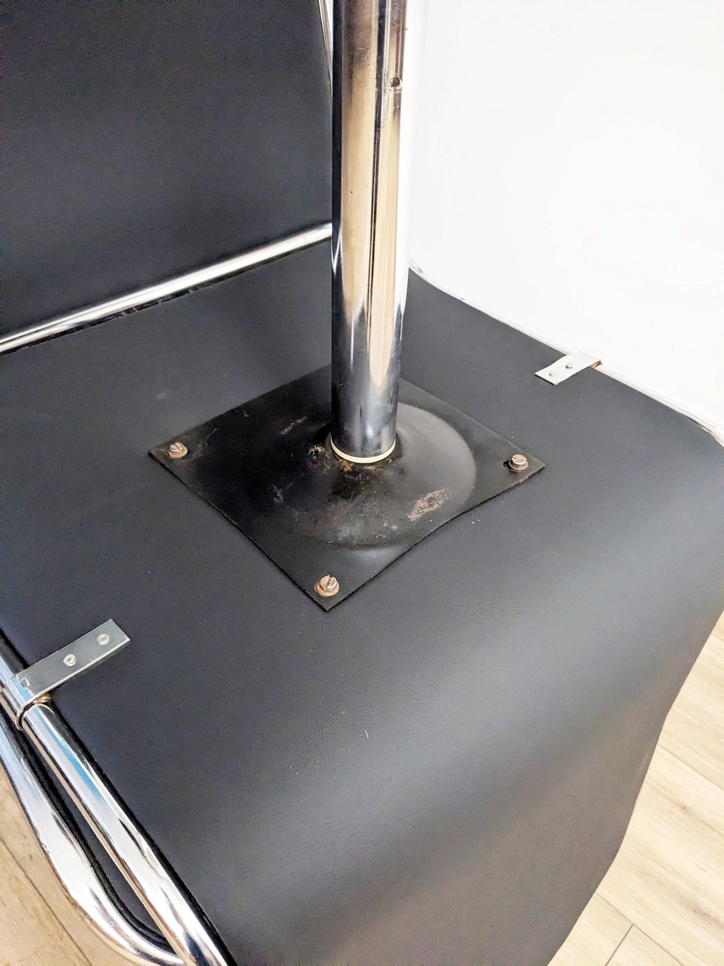 Lot de 4 chaises des années 70