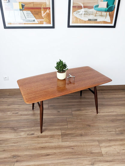 Table basse design scandinave
