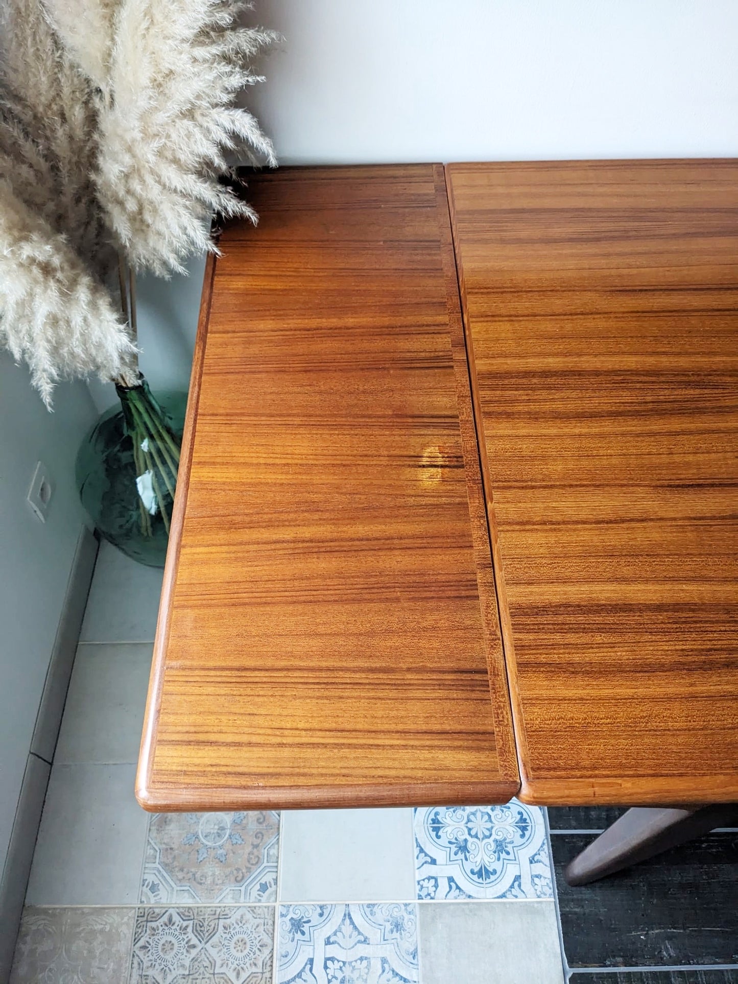 Table de salle à manger scandinave