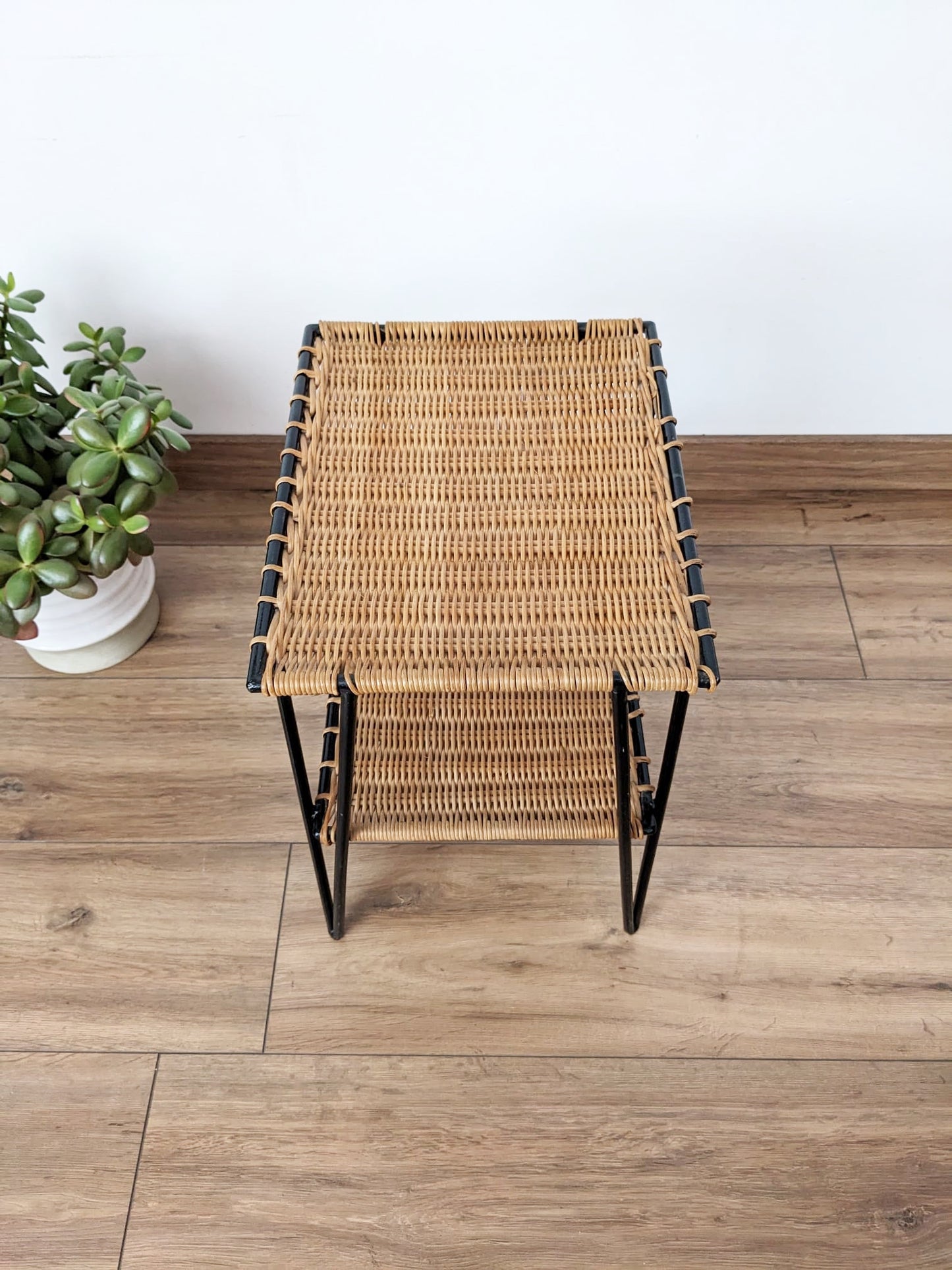 Table d'appoint vintage en rotin