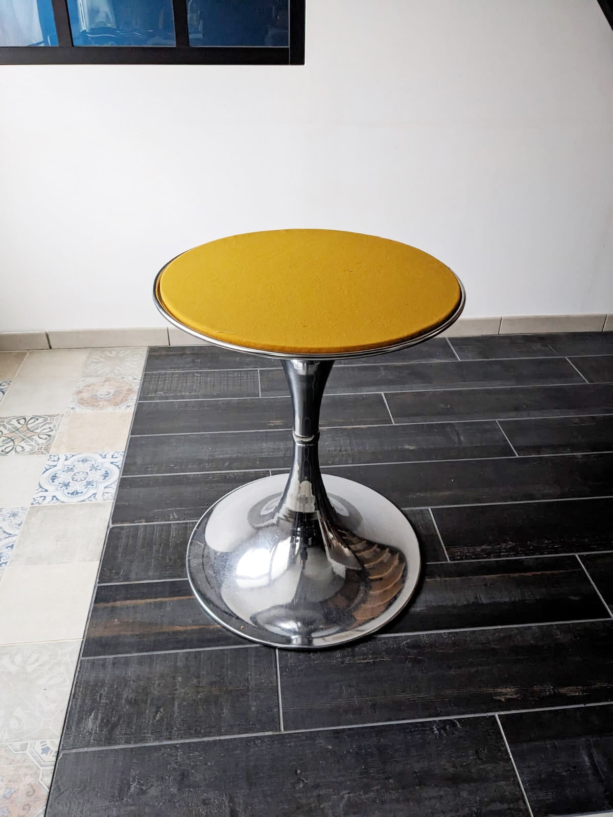 Table Space Age ovale