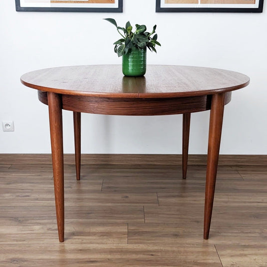 Table design scandinave