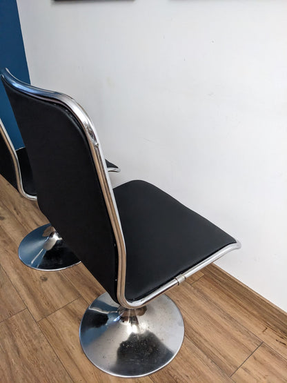 Lot de 4 chaises des années 70