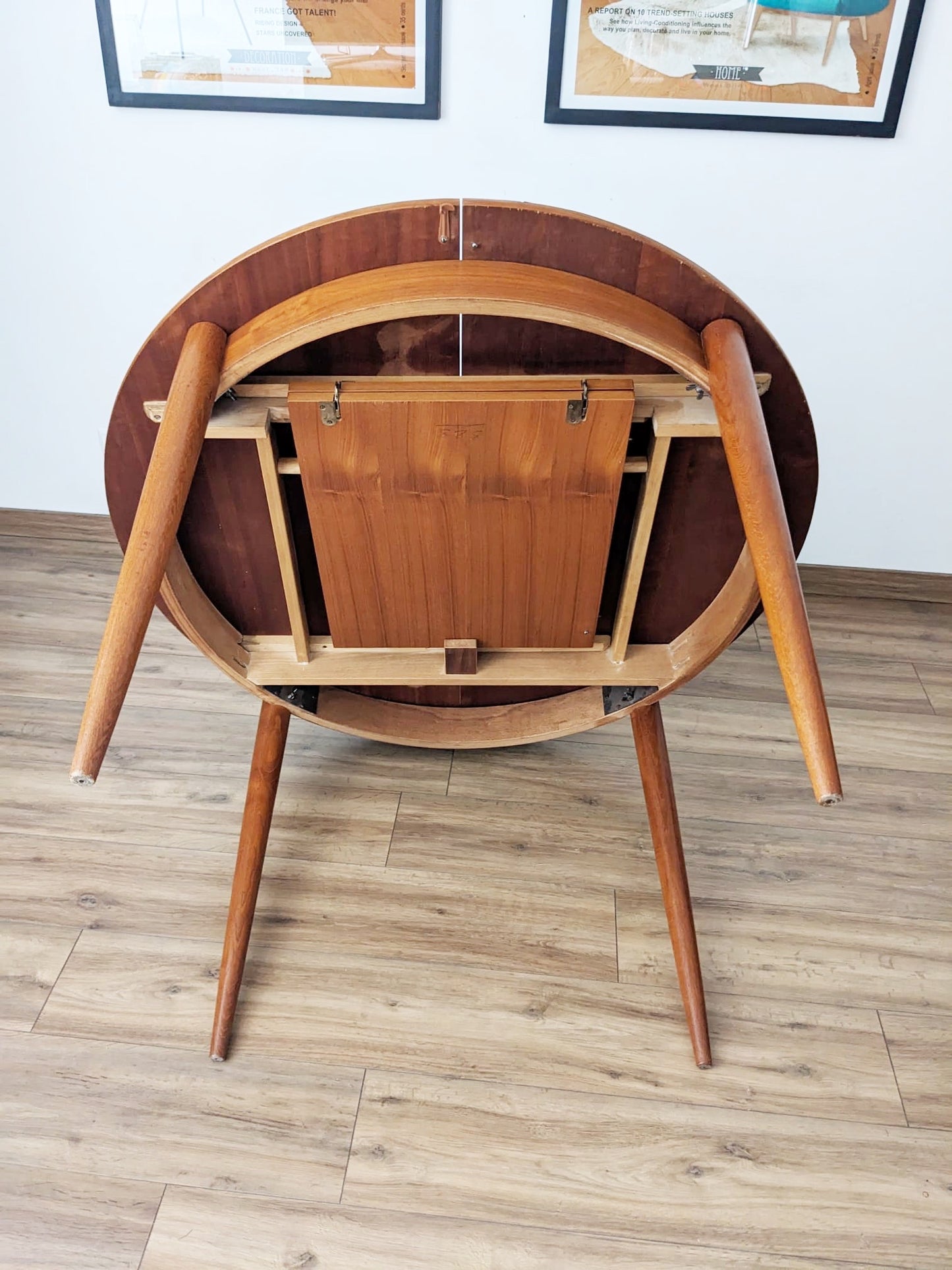Table design scandinave