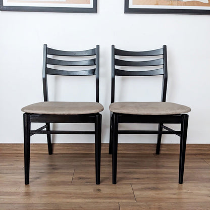 Lot de 4 chaises des années 60