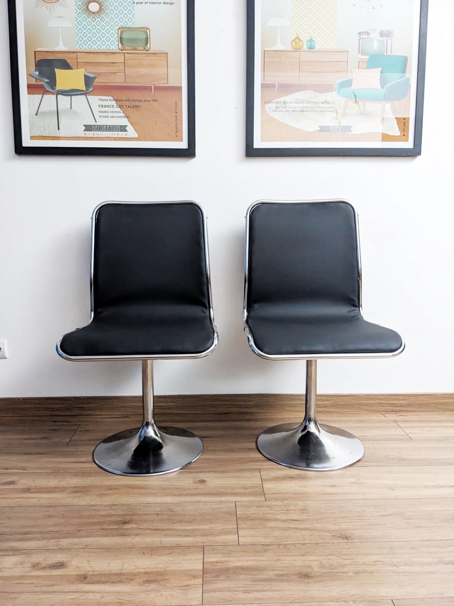 Lot de 4 chaises des années 70