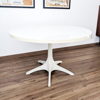 Table et chaises Space Age par Konrad Schäfer pour Lübke 1969