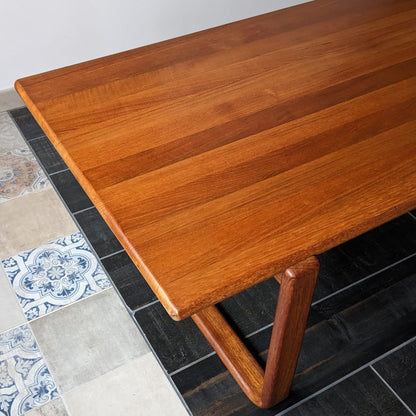 Grande table basse scandinave