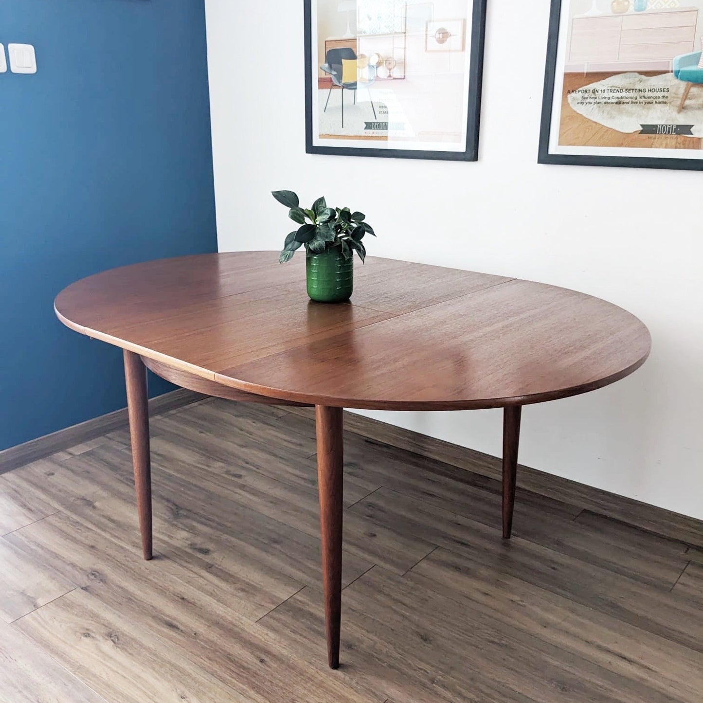 Table design scandinave