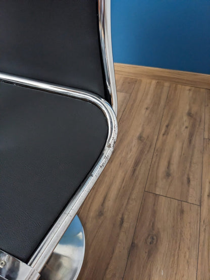 Lot de 4 chaises des années 70